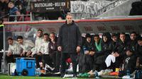 Pelatih Hansi Flick murka dengan kekalahan 2-3 yang dialami Timnas Jerman dari Belgia pada laga persahabatan yang digelar RheinEnergieStadion, Rabu (29/3/2023) dini hari WIB. (AFP/Uwe Kraft)