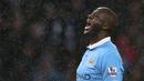 Bergabung bersama Manchester City pada 2 Juli 2010, Yaya Toure  hingga saat ini belum menerima tawaran kontrak baru dari manajemen. Kontrak Toure akan berakhir pada 30 Juni 2017.  (EPA/Nigel Roddis)