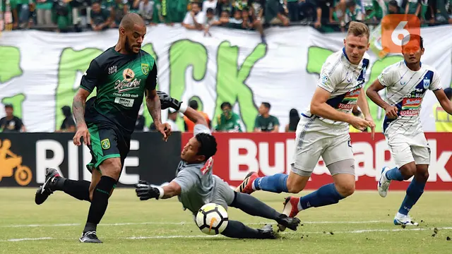 Persebaya Surabaya vs PSIS Semarang
