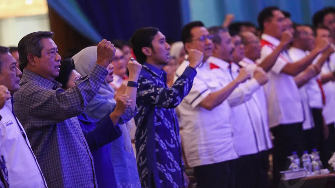 Berkemeja Biru, SBY Hadiri Debat Konvensi Capres