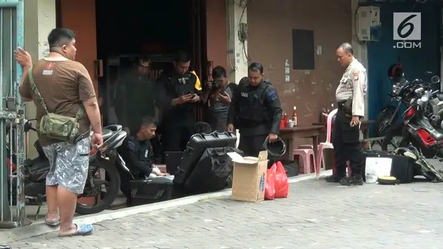 VIDEO: Benda Mencurigakan Diperiksa Gegana di Grogol Petamburan