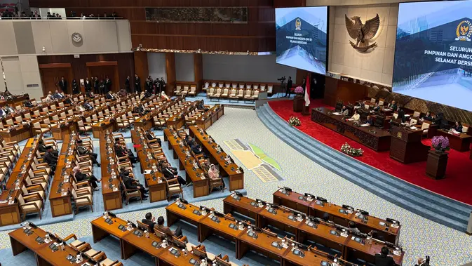 DPR Tetapkan 7 Anggota KIP Periode 2026-2030, Ini Daftarnya