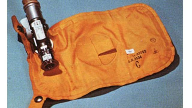 Kantong BAB Astronaut