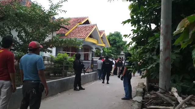 Terduga Teroris Ditangkap di Cirebon Saat Akan Isi Air Galon