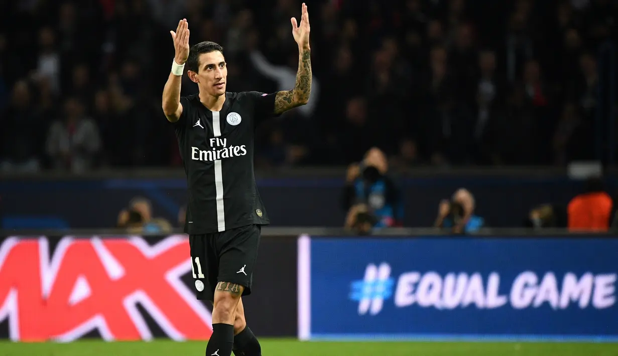 Saat remaja banyak pemandu bakat menawarkan mantan pemain Benfica tersebut untuk bermain di sebuah klub. Hingga pada akhirnya di Maria sukses sebagai pesepak bola handal dengan gaji yang besar. (AFP/Franck Fife)