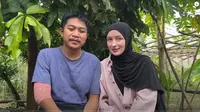 Bukan Soal Harta, Pria Indonesia Ungkap Cara Menangkan Hati Wanita Rusia yang Kini Jadi Istrinya dan Mualaf. foto: Youtube @ulianaci