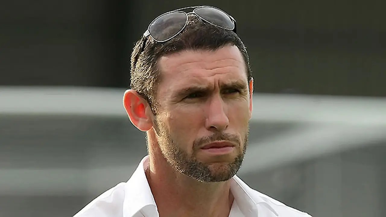 martin-keown-130919c.jpg