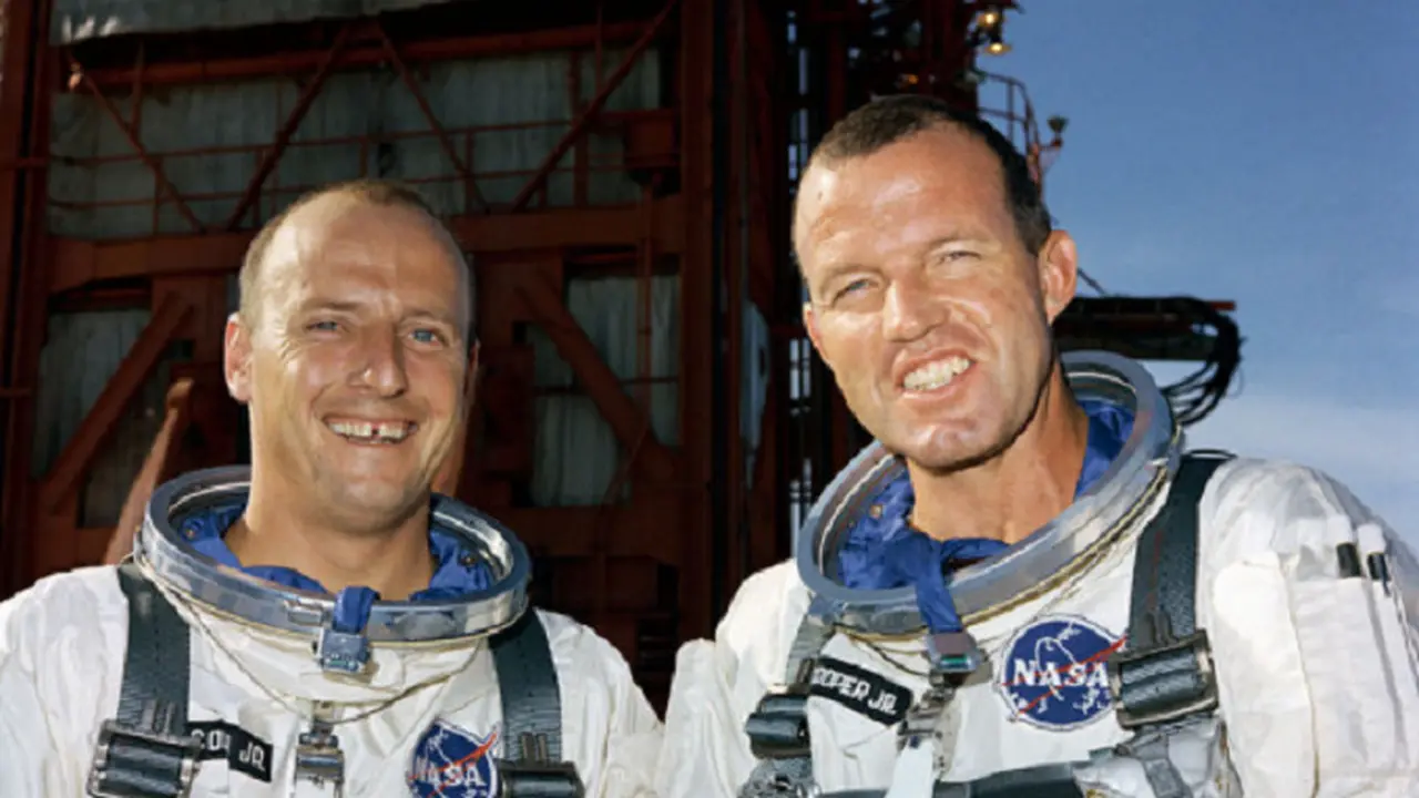 Charles Conrad berusia 69 tahun meninggal karena cedera dalam kecelakaan sepeda motor pada Juli 1999. Gordon Cooper meninggal pada Oktober 2004, pada usia 77 (Wikipedia/Public Domain)