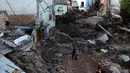 Badai hujan yang terjadi sejak Selasa hingga Rabu 29-30 Oktober 2024 menyebabkan banjir dan tanah longsor di wilayah Spanyol selatan dan timur, membentang dari Malaga hingga Valencia. (OSCAR DEL POZO/AFP)