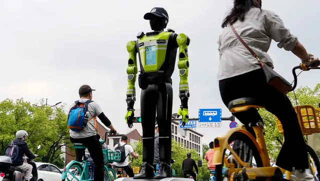 Kontroversi Robot Tersebut