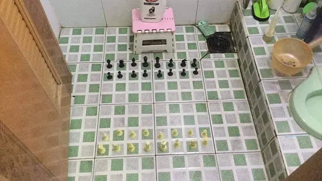 6 Kelakuan Nyeleneh saat di Kamar Mandi, Bikin Geleng Kepala