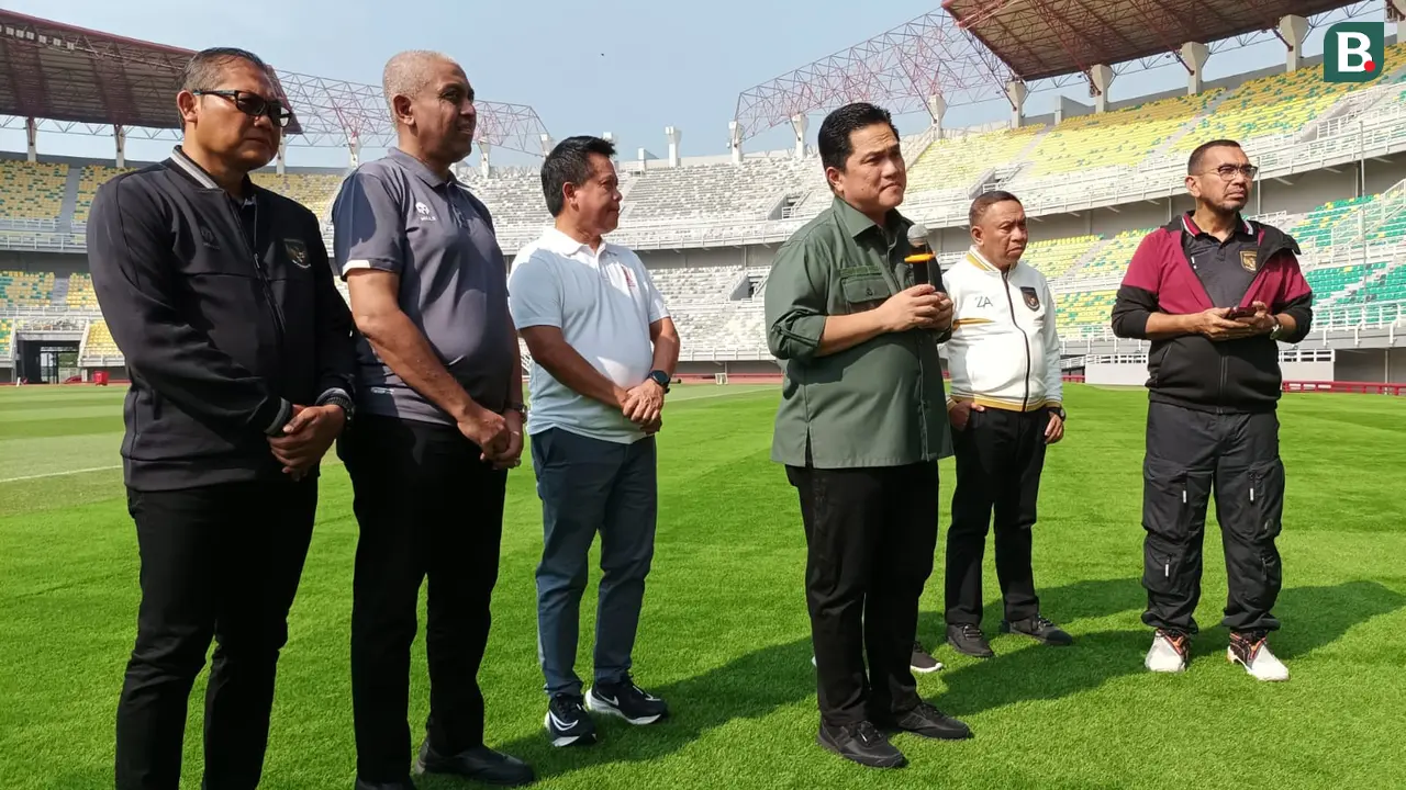 FOTO Erick Thohir di Stadion Gelora Bung Tomo Surabaya