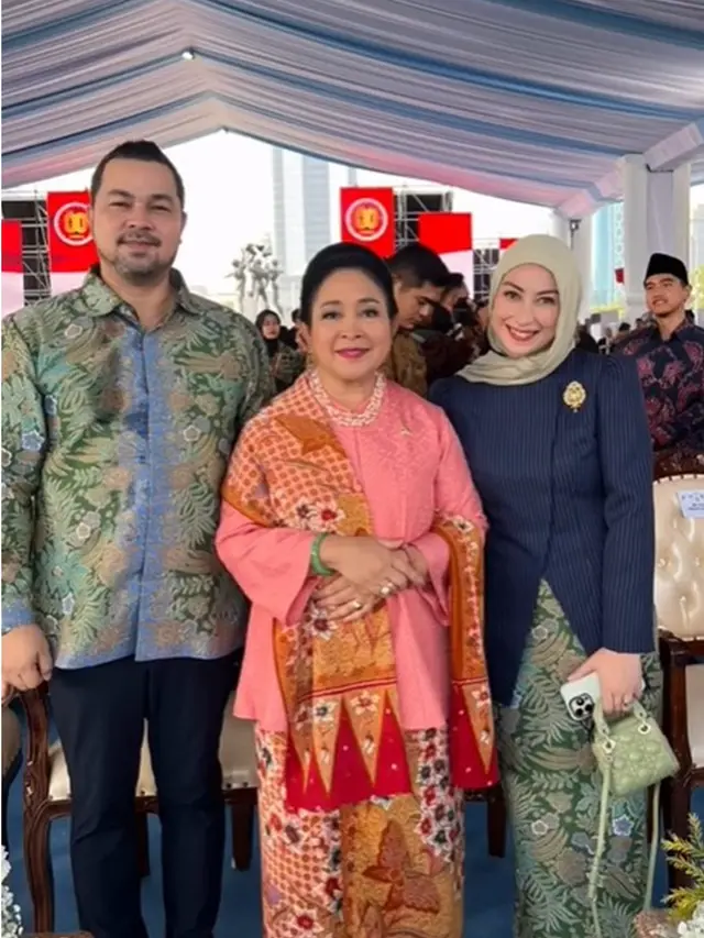 6 Potret Keluarga Sultan Djorghi Hadiri HUT ke-80 TNI, Aquene Aziz Tampil Menawan