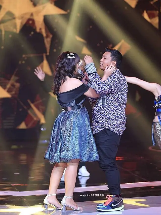 6 Momen Kedekatan Happy Asmara dan Denny Caknan, Disebut Cinta Lama Bersemi Kembali