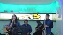 Band indie Shinta and Soulitaire saat menghibur penonton di acara Women's Talk, Jakarta, Rabu (19/11/2014). (Liputan6.com/Herman Zakharia) 