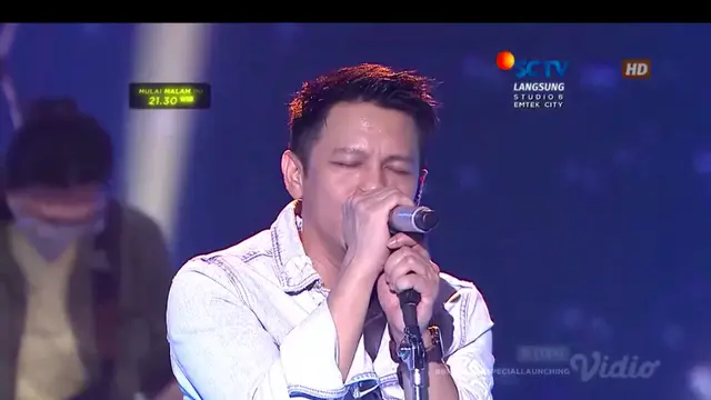 NOAH dalam acara Badai Pasti Berlalu & Keajaiban Cinta Special Launching.
