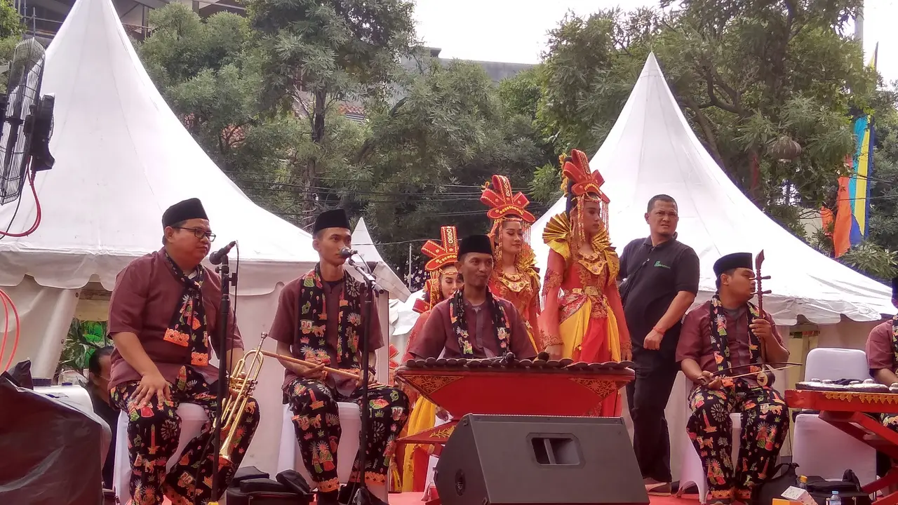 Gambang Kromong Jadi Pengiring Musik di Puncak Cap Go Meh