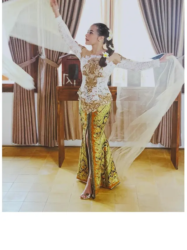 Prilly Latuconsina Akan Menikah 10 Februari, Ini 6 Potretnya saat Kenakan Gaun