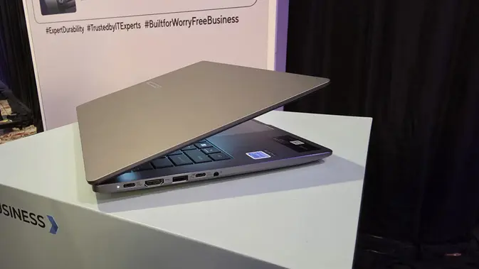 Asus Expertbook P3. (Liputan6.com/ Agustin Setyo Wardani)