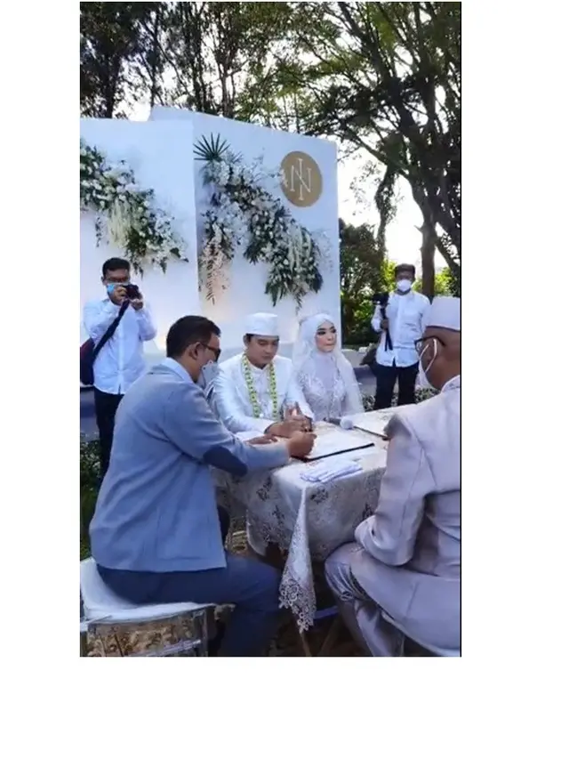 8 Momen Akad Nikah Ikbal Fauzi dan Novia, Buku Nikahnya Curi Perhatian