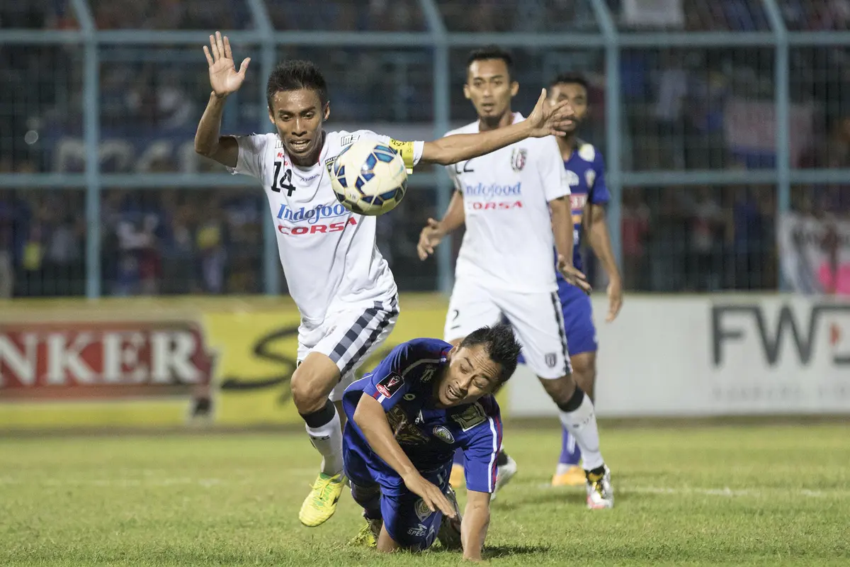 Arema Cronus vs Bali United Pusam