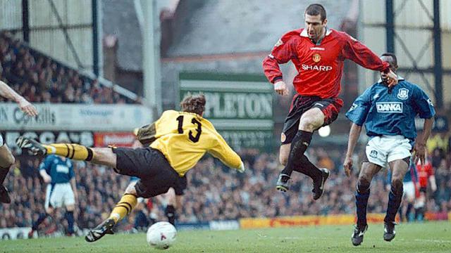 FOTO: 5 Striker Andalan Manchester United Era 90-an