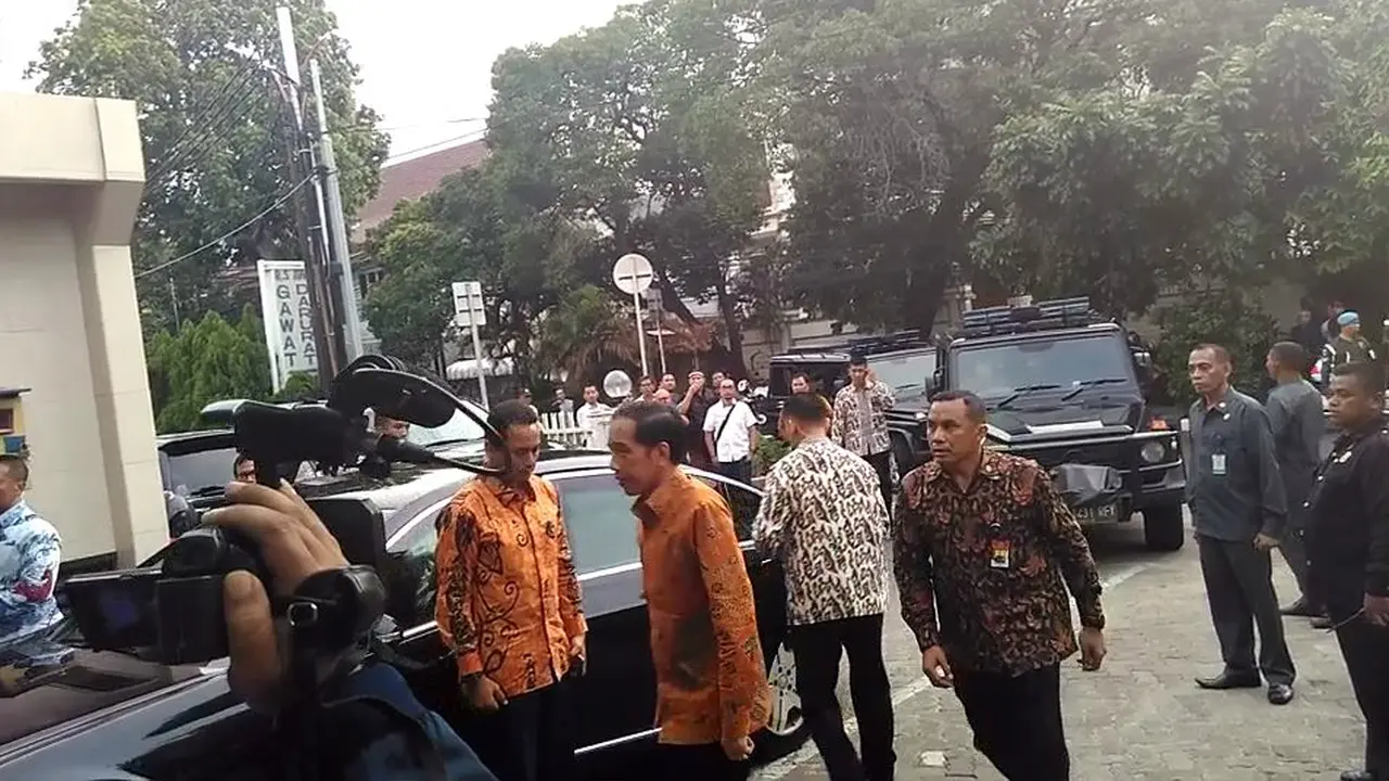 Presiden Jokowi melayat