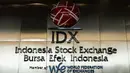 Kamis (29/1/2026) sore, tercatat sebanyak 214 saham bergerak menguat. Sementara, ada 521 saham melemah, dan 73 saham lainnya stagnan. Tampak dalam foto, logo Bursa Efek Indonesia (IDX) terlihat di Jakarta, Kamis (29/1/2026). (YASUYOSHI CHIBA/AFP)