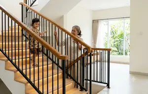 7 Desain Railing Tangga Ramah Anak dan Lansia, Aman Tanpa Mengurangi Estetika Rumah