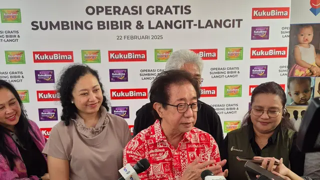 Direktur Sido Muncul Dr. (H.C.) Irwan Hidayat