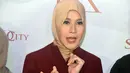 "Kalo dulu main job aku sebagai artis, side job aku pengusaha. Sekarang udah kebalikkan. Kenapa bisnis jadi prioritas saya karena bisnis, saya bisa ngatur waktu sendiri," tukas Zskia. (Nurwahyunan/Bintang.com)