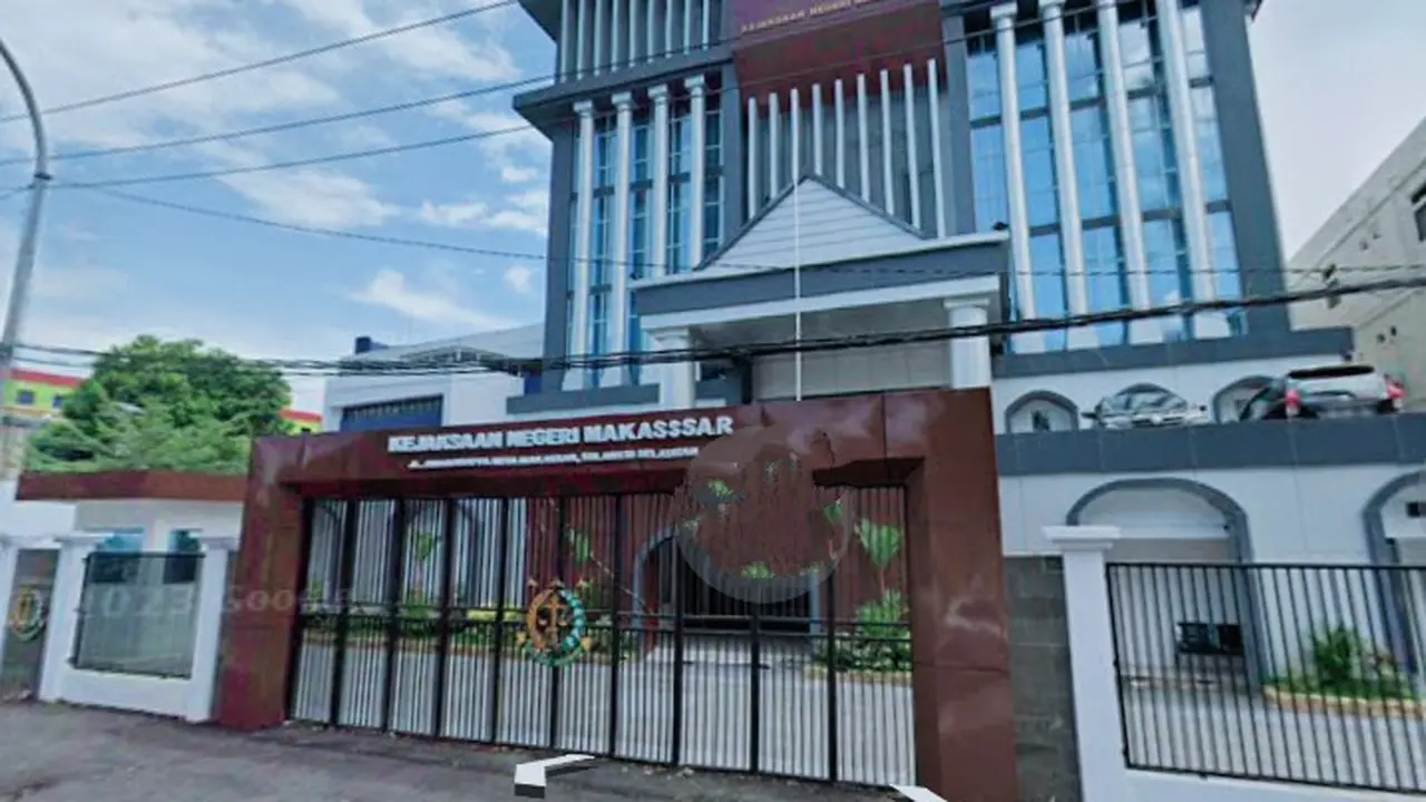 Kejari Makassar agendakan pemeriksaan ahli dari Badan Pertanahan Nasional (BPN) dalam penyidikan dugaan korupsi pembebasan lahan industri sampah (Liputan6.com/Eka Hakim)