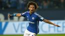 3. Leroy Sane (Manchester City) - Wonderkid Jerman ini berhasil menembus skuat utama Schalke 04 hingga mencatatkan 54 kali penampilan. Bakatnya yang luar biasa berhasil mengantar winger cepat ini hijrah ke Liga Inggris. (AFP/Patrik Stollarz)