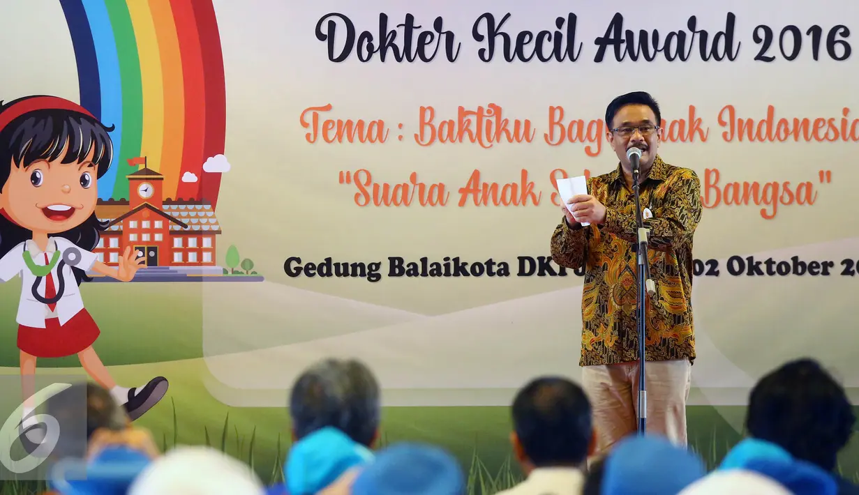 Wagub DKI, Djarot Saiful Hidayat memberikan sambutan saat membuka Lomba Dokter Kecil Award Tahun 2016 di Jakarta, Minggu (2/10). Djarot berharap peran dokter kecil dapat optimal di lingkungan sekolah dan keluarga. (Liputan6.com/Johan Tallo)