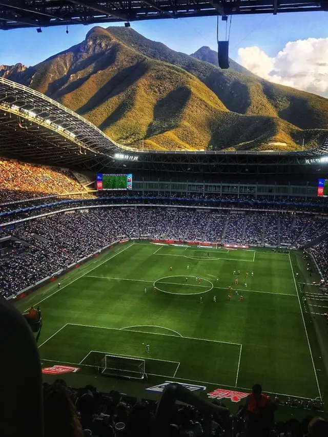 Dikira Foto Editan, 6 Foto Epik Ini Ternyata Jepretan Asli