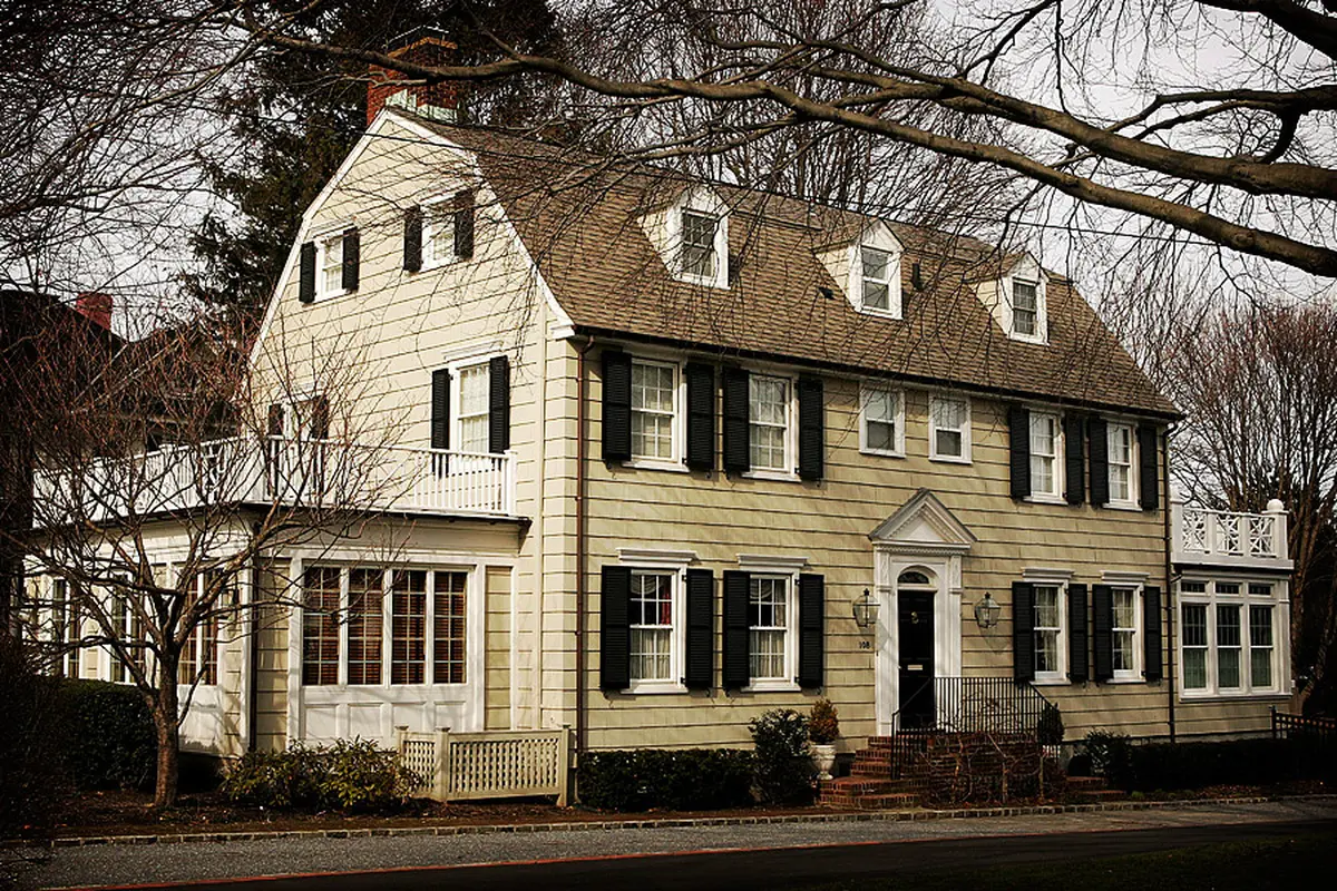 [Bintang] Amityville Horror House