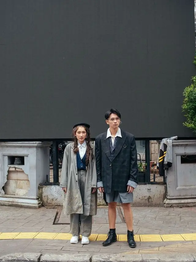 7 Gaya Devina Aureel dan Brandon Salim dengan Tema Street Fashion Ini Menawan