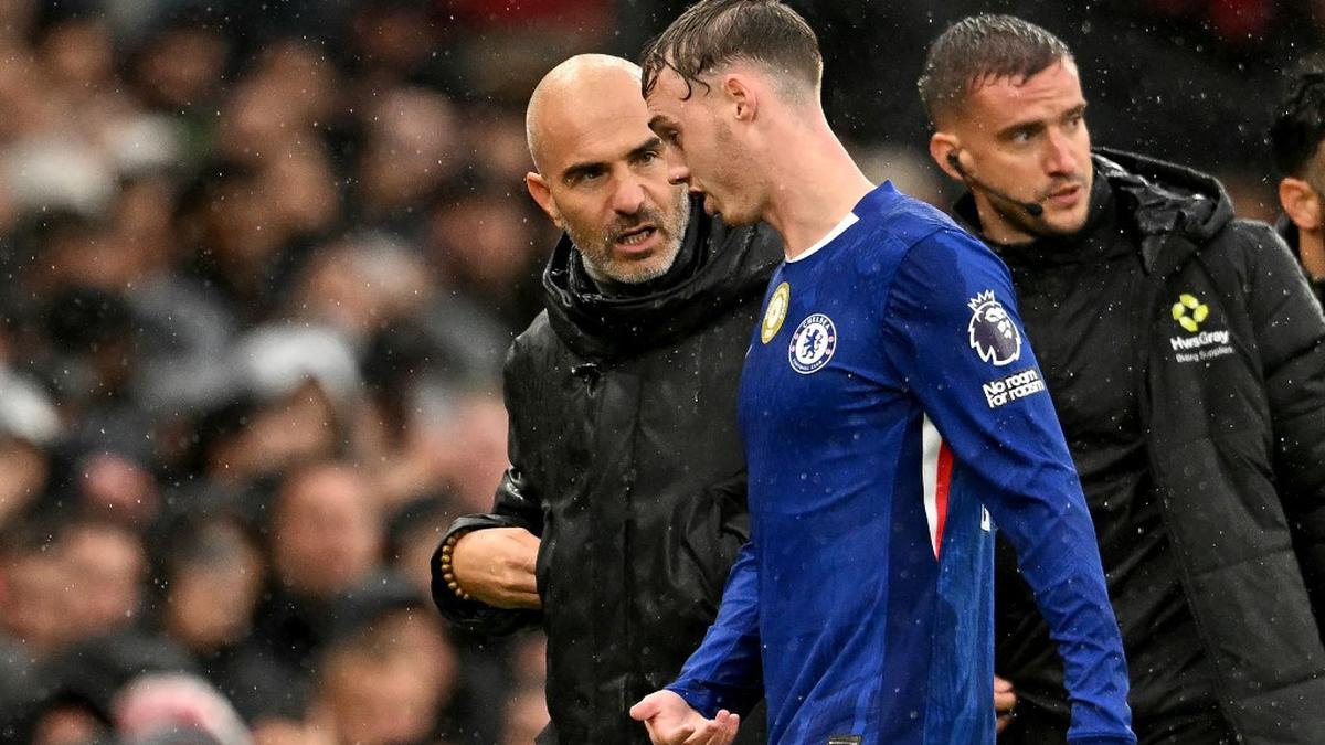 Enzo Maresca Bantah Rumor Cole Palmer Cedera Akibat Ditunggangi Jorrel Hato dalam Selebrasi Lawan Liverpool