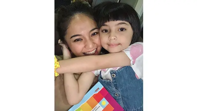 7 Potret Kedekatan Marshanda dan Sienna Ameerah Kasyafani, Kompak Banget