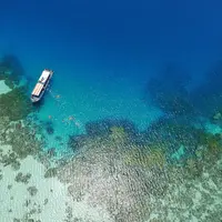 Pulau Bawah, Anambas, Riau. (i1os.com)