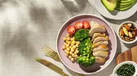 Mengintip Warung Makanan Diet Bu Roby, Destinasi Kuliner Sehat Ala Kaki Lima di Surabaya