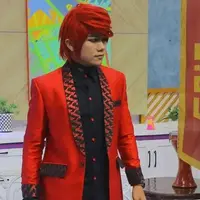 Sosok Pesulap Merah mendadak jadi sorotan warganet TikTok. (Sumber: Instagram/marcelradhival1)