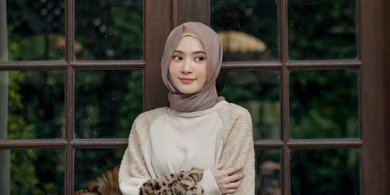 Potret Vivi Novika saat Mengenakan Hijab, Netizen Terpesona
