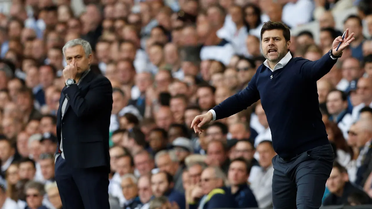 Manchester United Tumbang di White Hart Lane