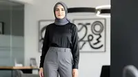6 Kemeja Mewah Anti-Mainstream untuk Hijabers, Bikin OOTD Kamu Naik Level!