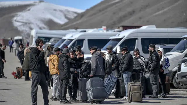 Teheran Mencekam, Warga Iran Menyeberang ke Turki