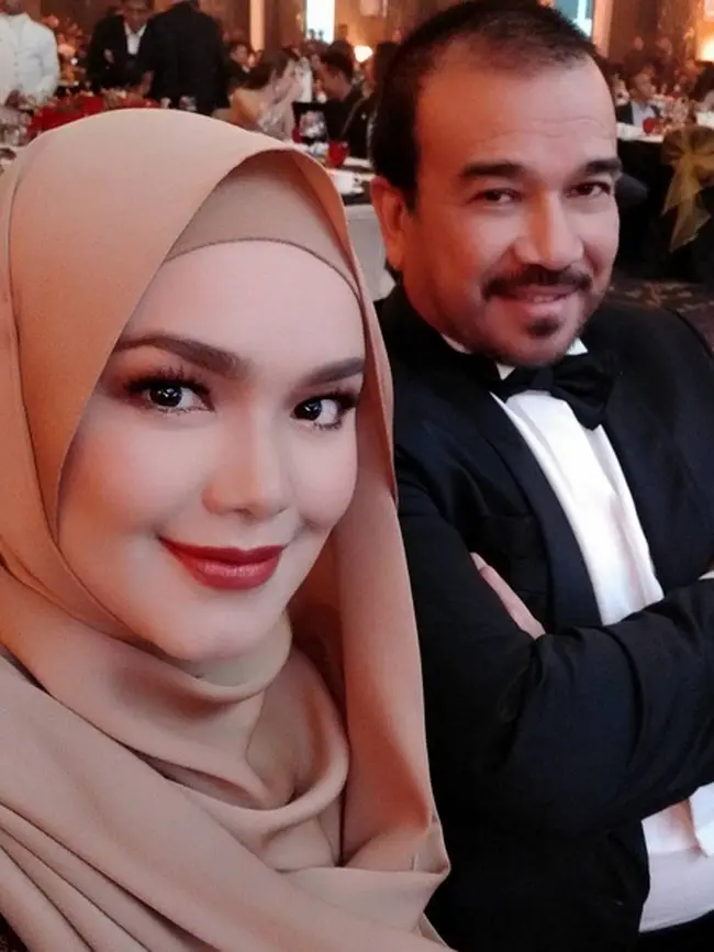 Siti Nurhaliza dan sang suami. (Instagram/ctdk)