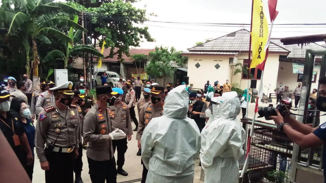 Wakapolda Tinjau Penanganan Covid-19 di Daerah Zona Merah Bekasi