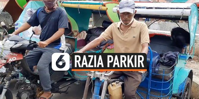 VIDEO: Razia Parkir, Petugas Nyaris Ribut dengan Pengemudi Becak Motor