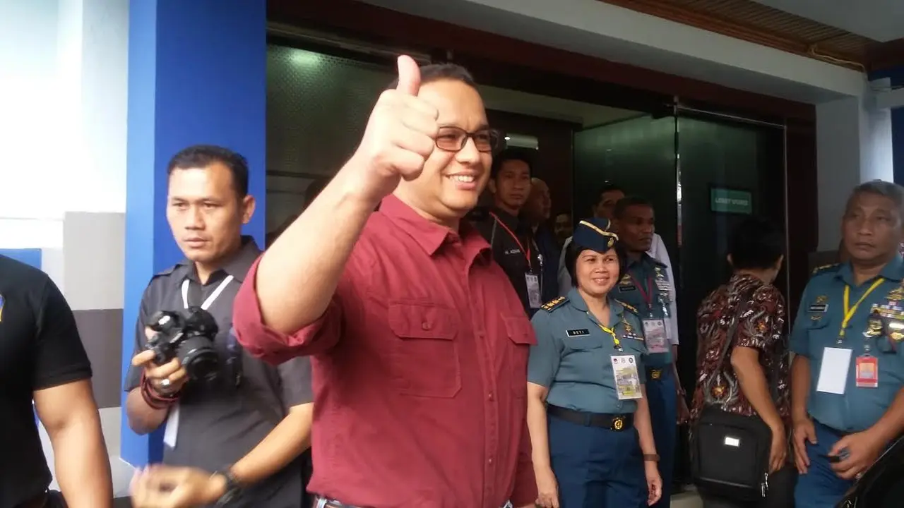 Anies Baswedan di RSAL Mintohardjo
